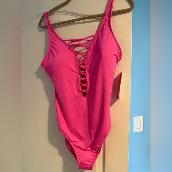 Lilly Pulitzer Isle Lattice Swim Suit Size 14 New - Picture 1 of 5